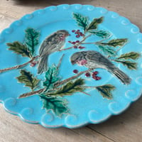 Image 2 of Petite assiette barbotine décor oiseaux.