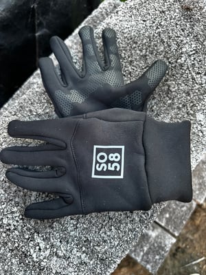 Image of SO58 Softshell Tech Gloves in Black 