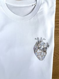 Image 5 of Tee-Shirt COEUR - COLLAB' VIOLAINE TATTOO