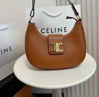 Image 18 of Triomphe shoulder bag