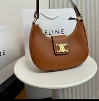 Image 19 of Triomphe shoulder bag