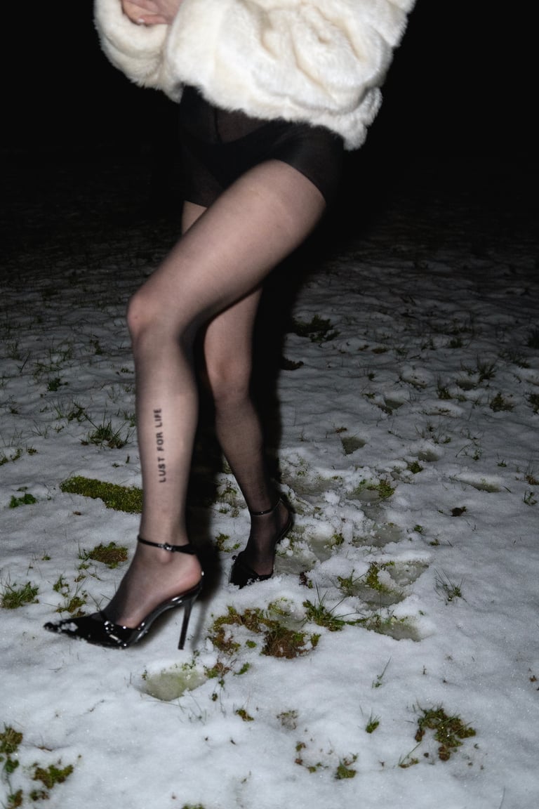 FK STOCKINGS Image 3