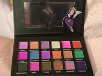 Image 2 of the evil queen eye pallet