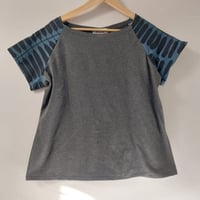 KylieJane tshirt -vines blue