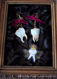 Image 2 of Brooch Gothic Glitter Tooth Fairy Acrylic