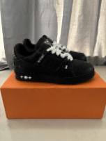 Image 2 of ()LNV BLACK