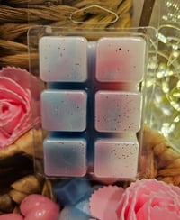 Image 3 of Vanillow Fluff - A Rockytop Wax Works exclusive custom houseblend 