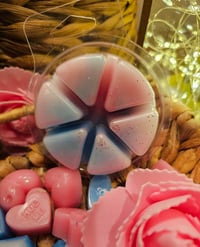 Image 5 of Vanillow Fluff - A Rockytop Wax Works exclusive custom houseblend 