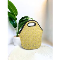 Image 1 of Winnie Pooh Lunch Bag