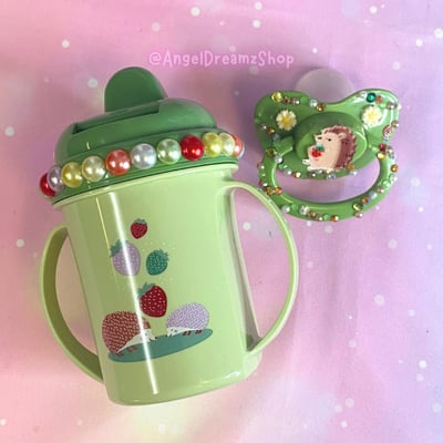 Image of Hedgehog Deco Paci & Sippy Set