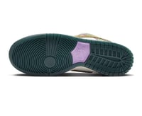 Image 5 of Dunk SB low pro Alexis Sablone 