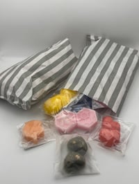 Bargain bag / sample box