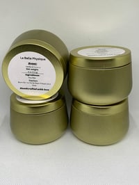 VANILLA & COCONUT SCENTED CANDLE
