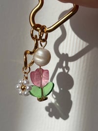 Image 8 of BUILDABLE TULIP / PEARL HEART EARRINGS 