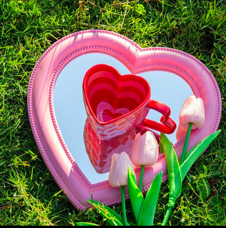 Image of Tori Heart Shaped Mug with inside pattern 