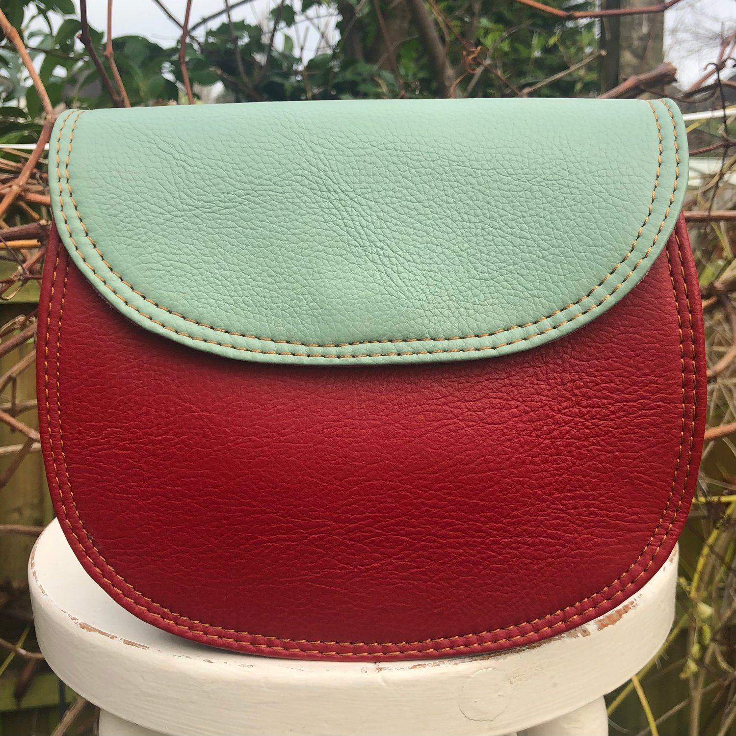 Image of Round Multi-Coloured #26B