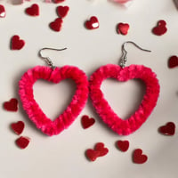 Fur heart hook earrings 