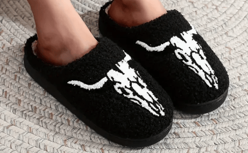 Image of Skull slippers