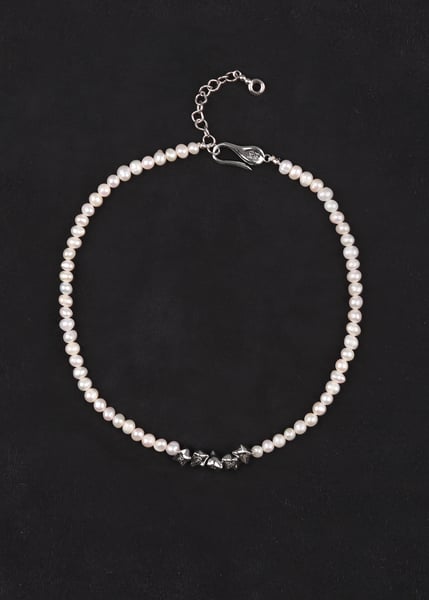 Image of LOWOOL - Struggle Pearl Necklace