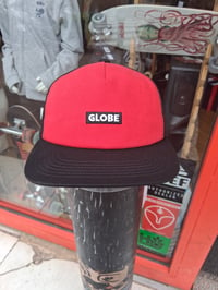 Image 1 of Gorra Globe Minibar Trucker Cap en liquidación.