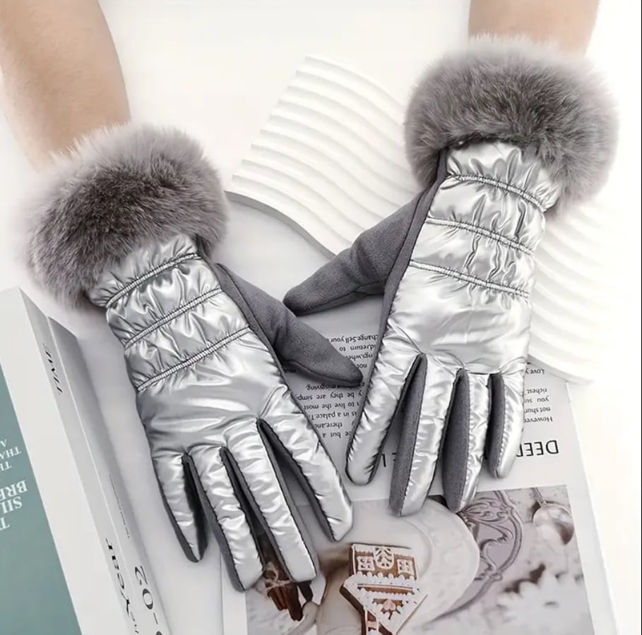 Image of The Holly Gloves