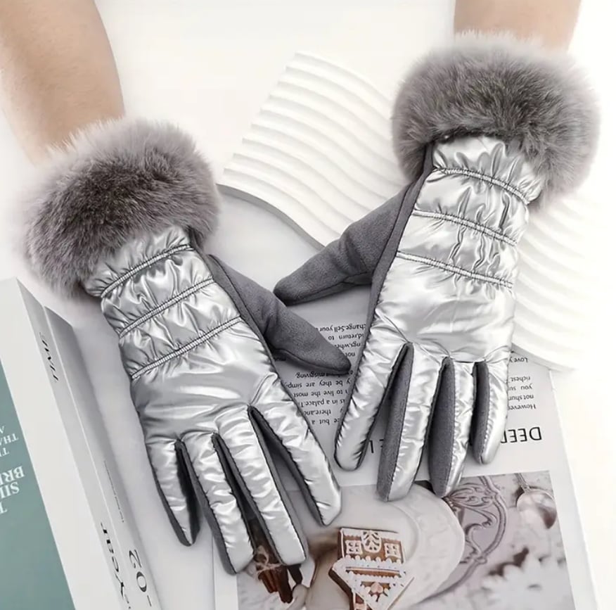 Image of The Holly Gloves