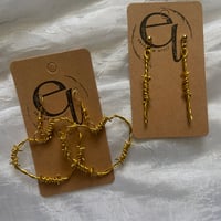 barbed wire earrings 