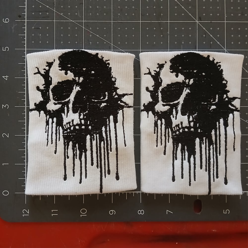 Drippy Skull Long Wrist Bands 