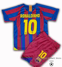Image 1 of Barcelona 2005 2006 RONALDINHO kids retro kit