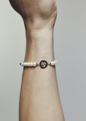 Image of LOWOOL - Lowl Pendant Pearl Bracelet