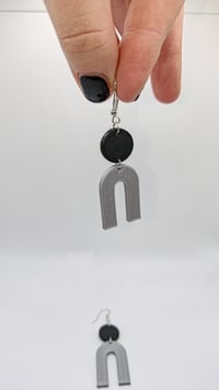 Image 3 of FORME EARRINGS