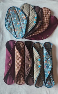 Image 2 of Set of 10 Cotton Pads- Pretty Earthy