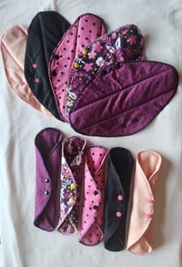 Image 2 of Set of 10 Cotton Pads- Plum Peachy