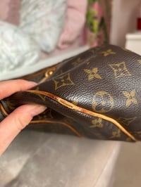 Image 15 of Louis Vuitton Monogram Galleria PM