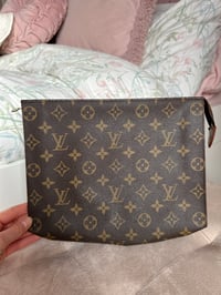 Image 1 of Louis Vuitton Monogram Toiletry 26 Pouch
