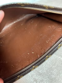 Image 12 of Louis Vuitton Monogram Toiletry 26 Pouch