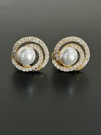 Pearl Stud Earrings 