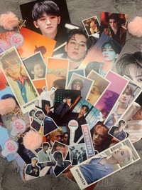 Image 2 of Seventeen Mystery pack