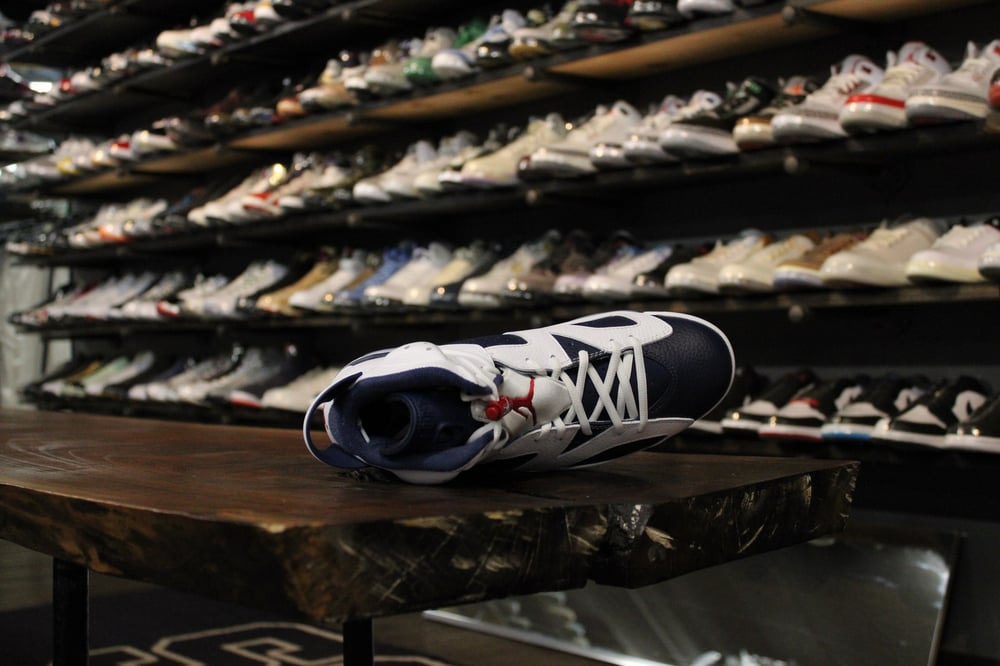 AIR JORDAN VI (6) "OLYMPIC"
