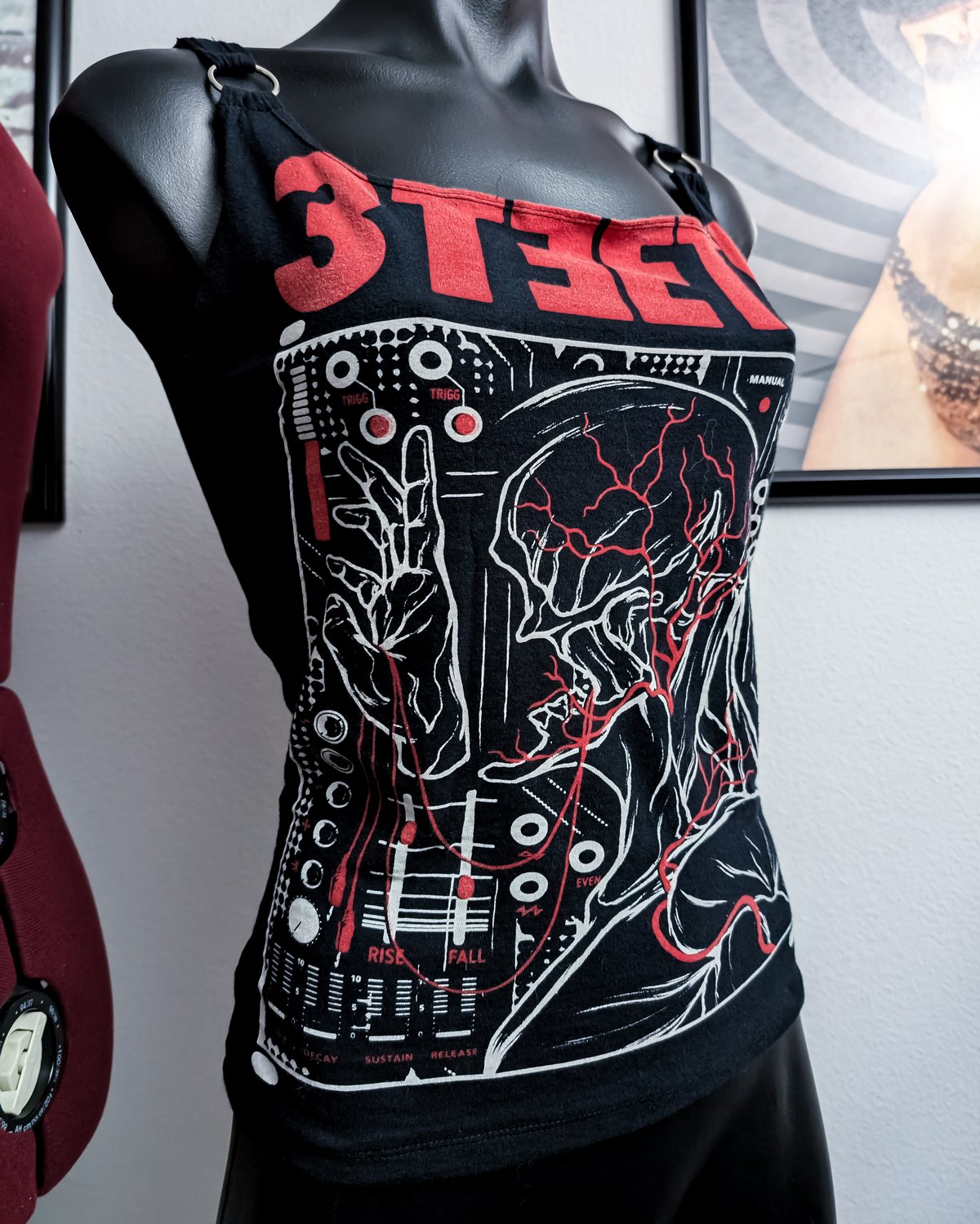 3Teeth Shutdown Tank Top