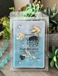 Image 2 of Highfalutin' -a Rockytop Wax Works exclusive custom houseblend fragrance 