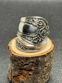 Image 1 of Large Flower Wrap Around Ring size 8