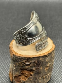 Image 2 of Large Flower Wrap Around Ring size 8