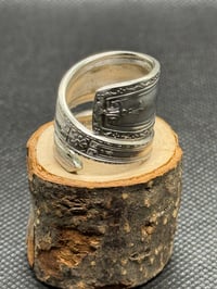 Image 2 of Simple Wrap Around Ring size 7