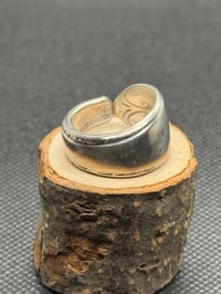 Image 2 of Simple Filigree Ring size 7