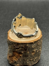 Image 3 of Windmill 2 Ring size 11