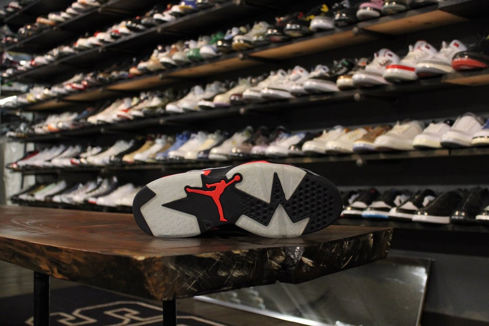 AIR JORDAN VI (6) "REFLECTION OF A CHAMPION"