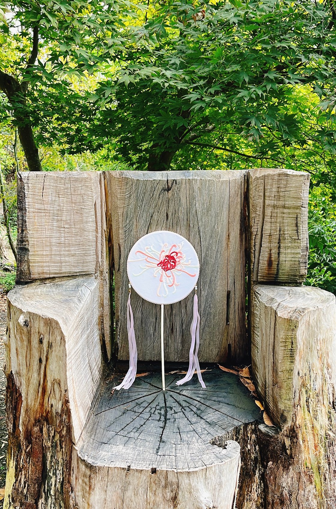 Image of Museum Co-branded Chinese Traditional Handmade Silk Woven Fan - Higanbana (Mañjusaka)