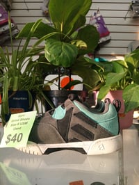 Epic Grind Shoes Size 8 USM used