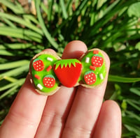 Strawberry Hello Kitty Cookie Bow Magnet